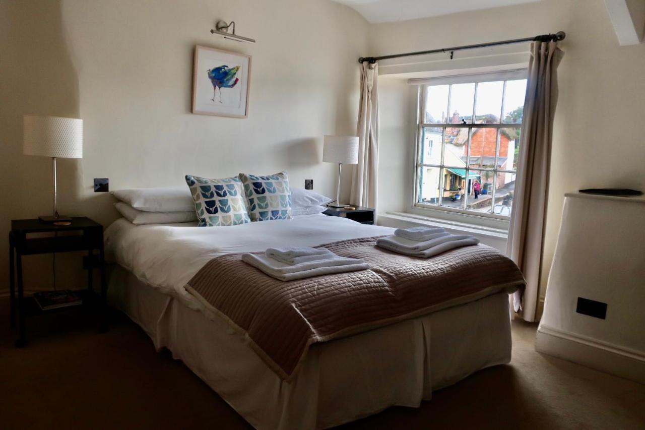 The Lamb Inn Crediton Extérieur photo